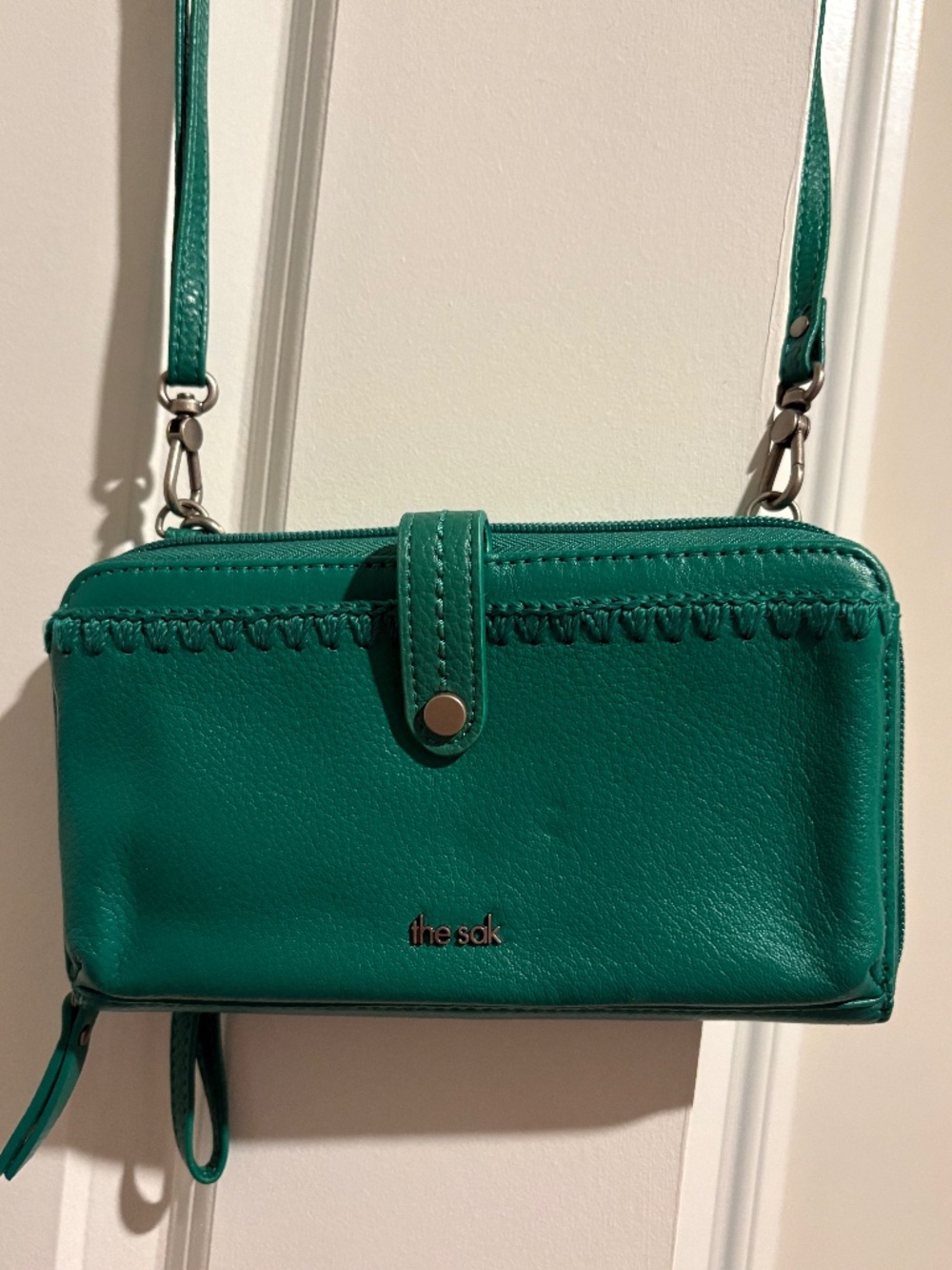 Green The Sak Cross Body/Clutch